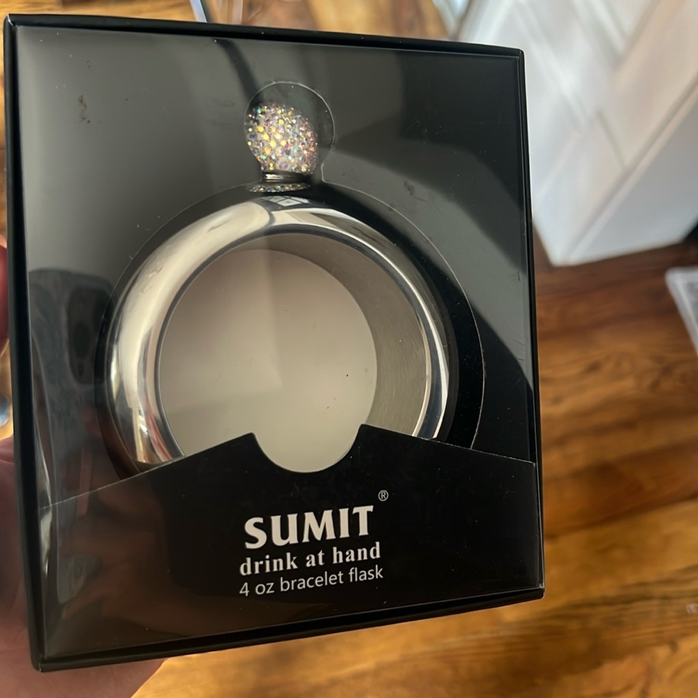 FLASK Sumit Drink At Hand Bracelet Flask